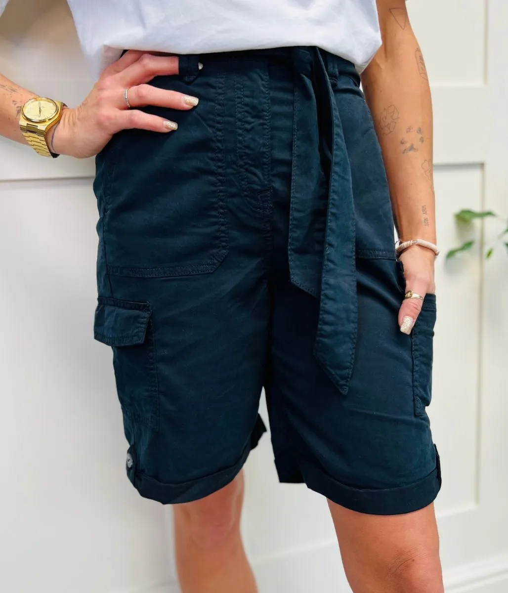 Black Long Cargo Shorts 6,22, 24