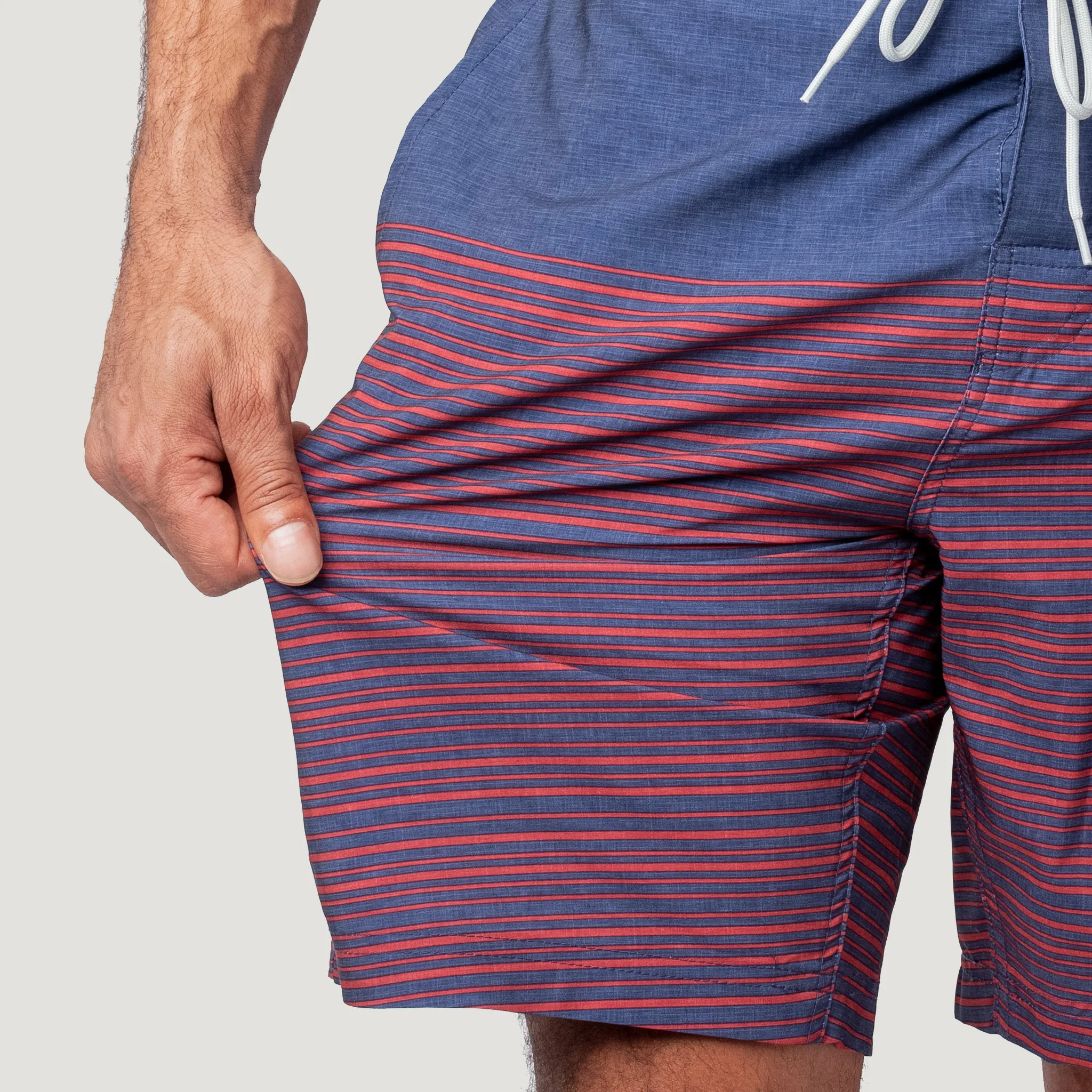 Men's Lake Side Stripe Surf Short