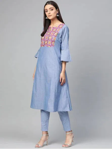 Women'S Blue Yoke Design Chambray Kurta With Trousers